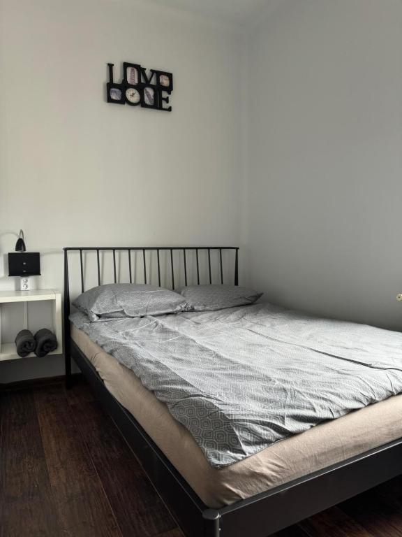 Hotelowe Pokoje Paris -Rynek Centrum- City One كيلتشي المظهر الخارجي الصورة