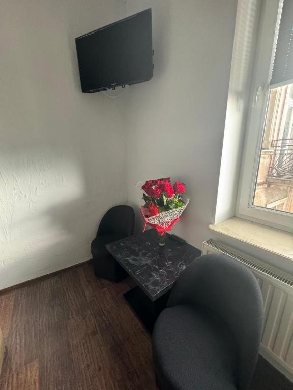 Hotelowe Pokoje Paris -Rynek Centrum- City One كيلتشي المظهر الخارجي الصورة